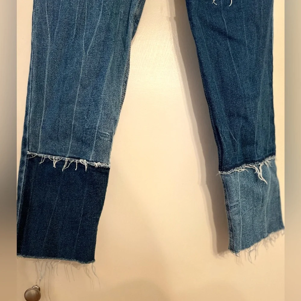 Hollister Curvy High Rise Mom Jeans Blue Size 26 - Picture 9 of 15
